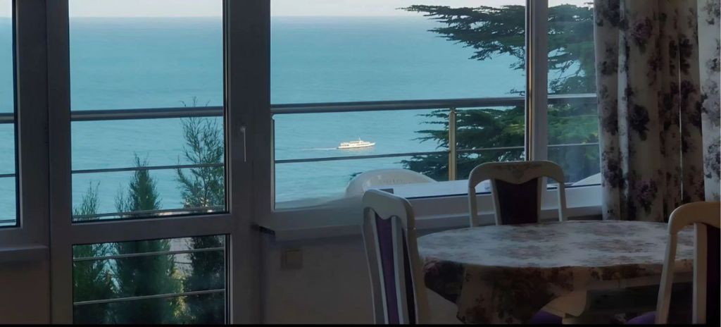 Семейный номер однокомнатная люкс-квартира с видом на море и горы, Сиреневый прованс 302