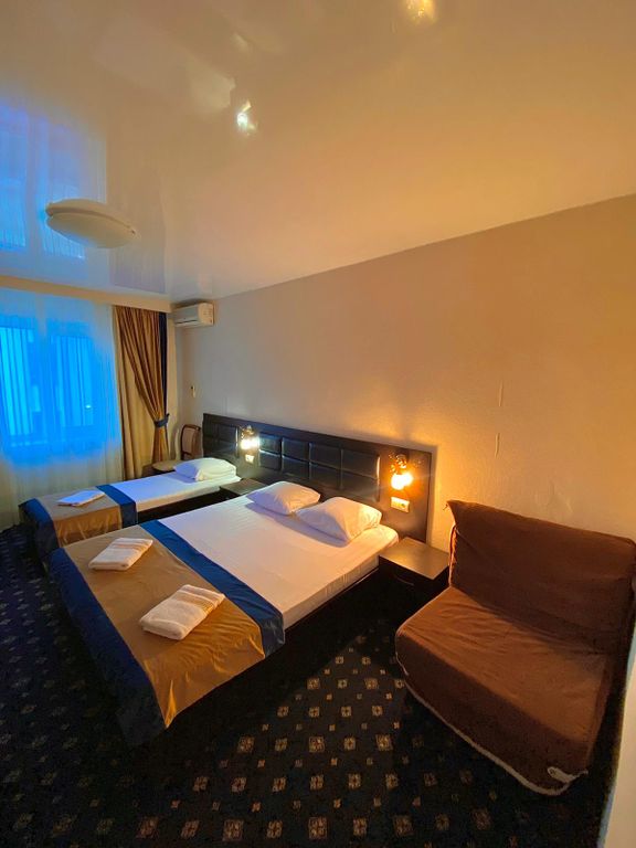 Четырёхместный номер Четырехместный Люкс