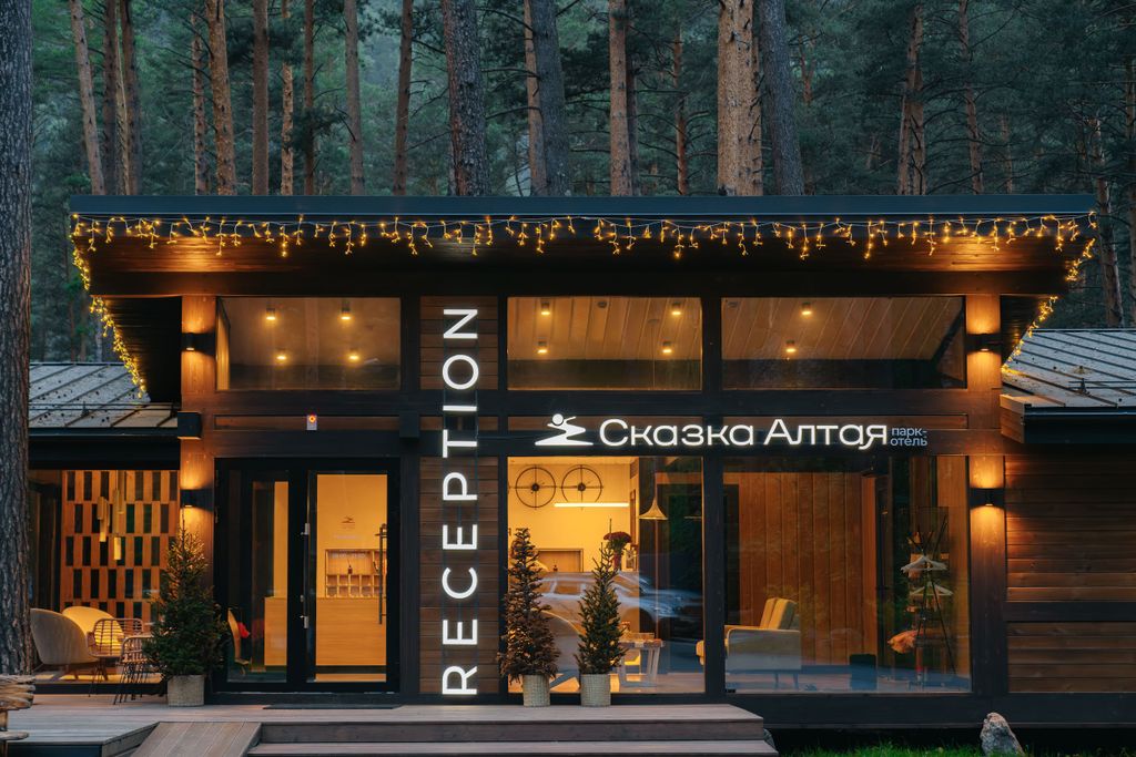 Четырёхместный номер полулюкс