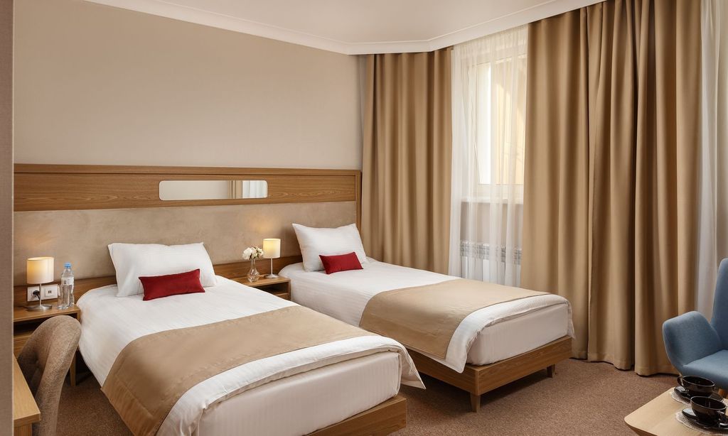 Двухместный номер с 2 отдельными кроватями стандарт