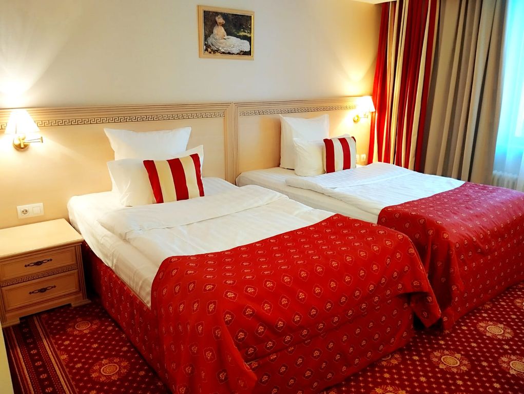 Двухместный номер с 2 отдельными кроватями стандарт