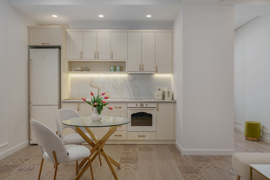 Апартаменты улучшенные с балконом