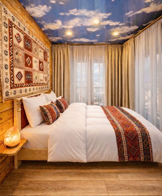 Семейный номер трехкомнатный комфорт с выходом на балкон и к террасам