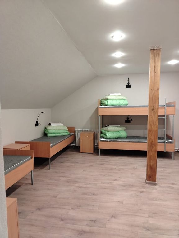 Многоместный смешанный номер номер для мужчин и женщин №7 с окном