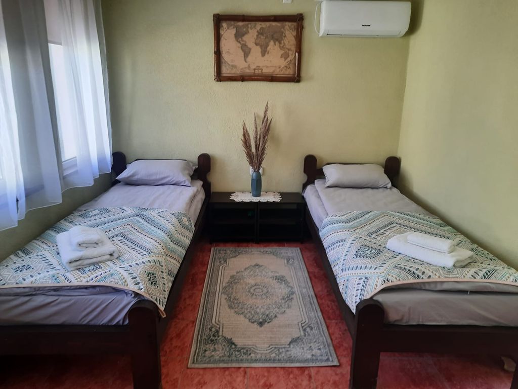 Двухместный номер с 2 отдельными кроватями стандарт