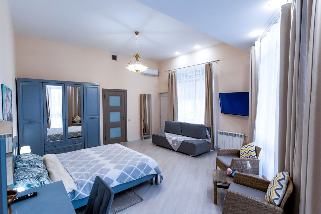 Семейный номер люкс с видом на горы