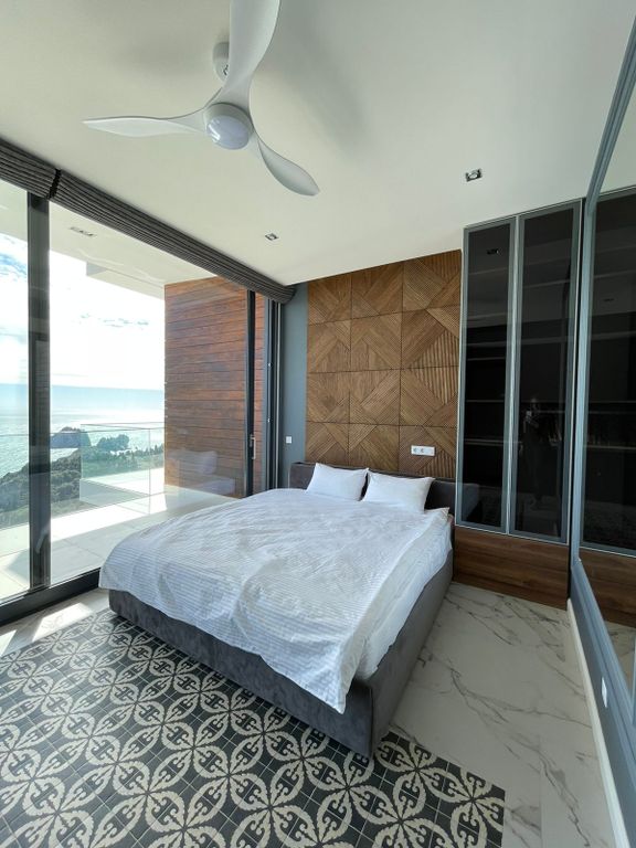 Двухместный номер с 1 кроватью улучшенный с видом на море