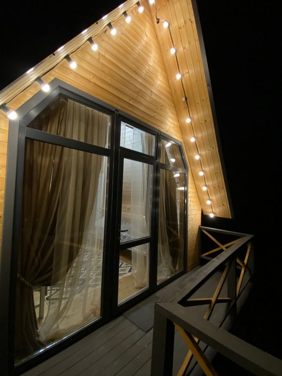 Трёхместный номер A-frame