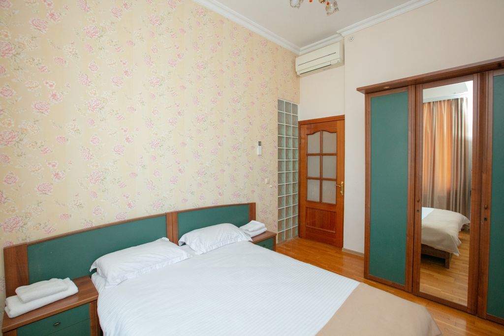 Апартаменты хатефи 2+1 с террасой в старом городе