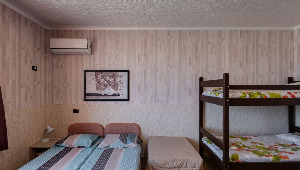 Четырёхместный номер стандарт