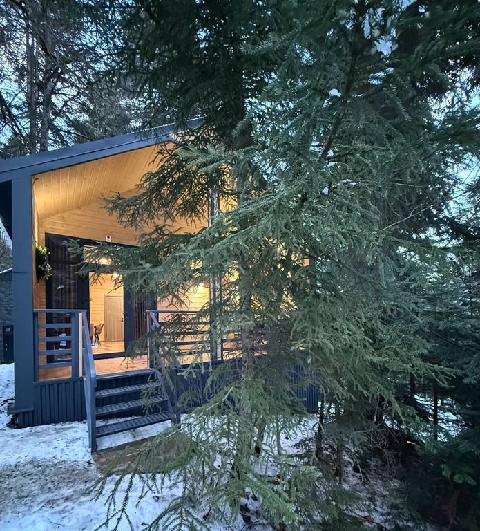 Дом коттедж III Поющий ветер