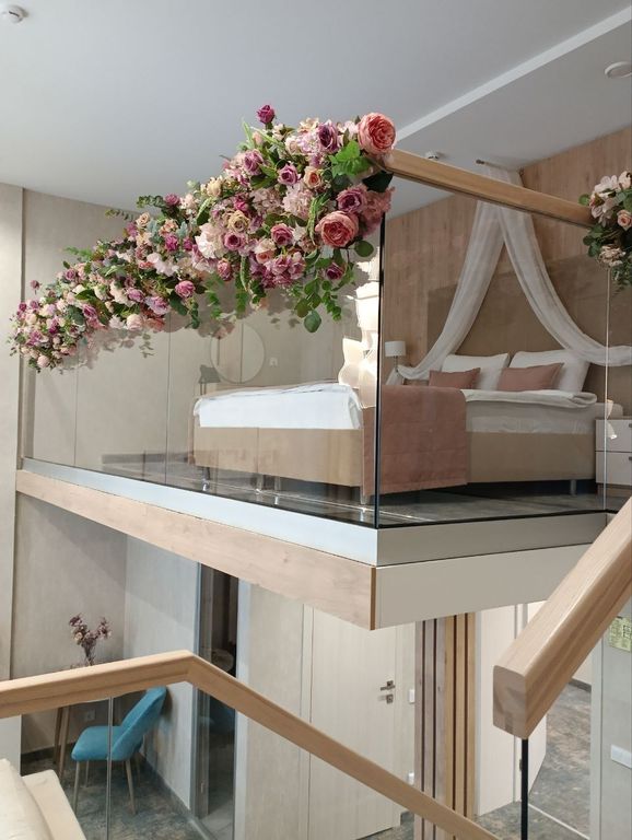 Четырёхместный номер высшая категория Люкс Свадебный