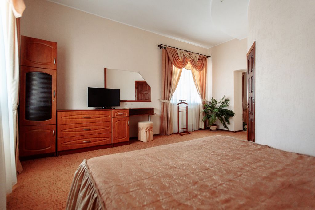 Четырёхместный номер люкс