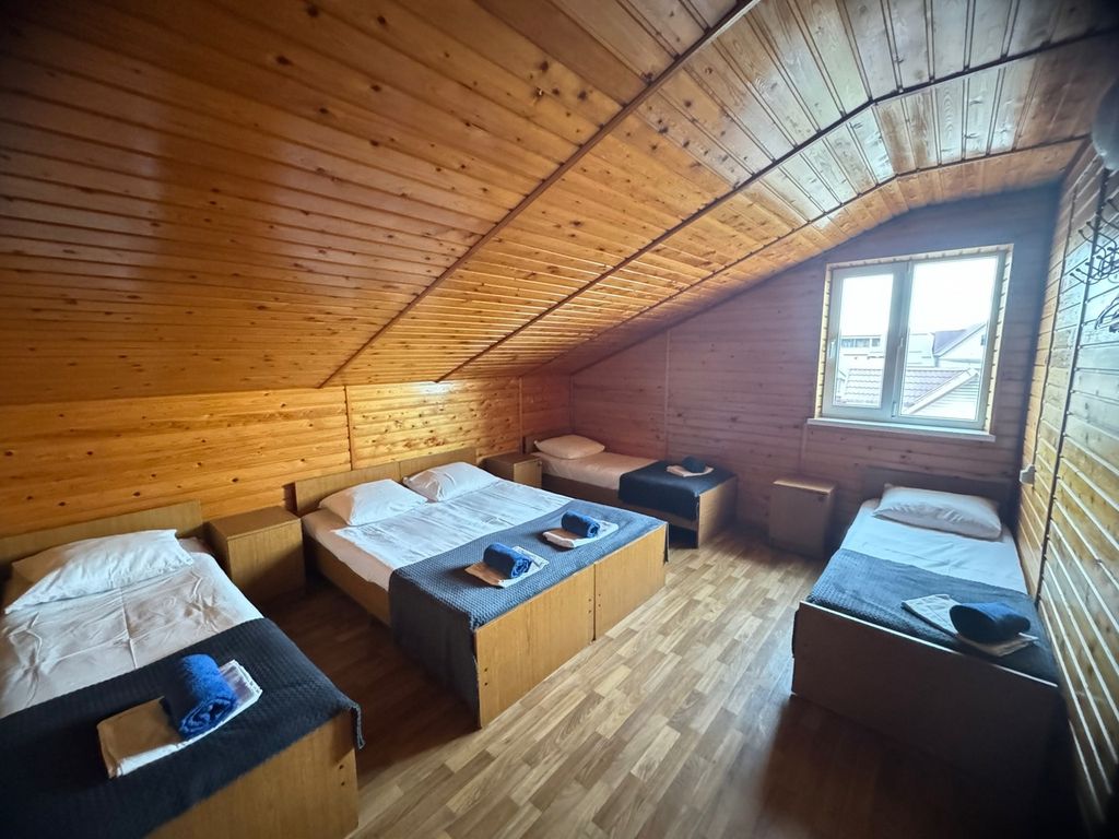 Семейный номер пятиместный эконом