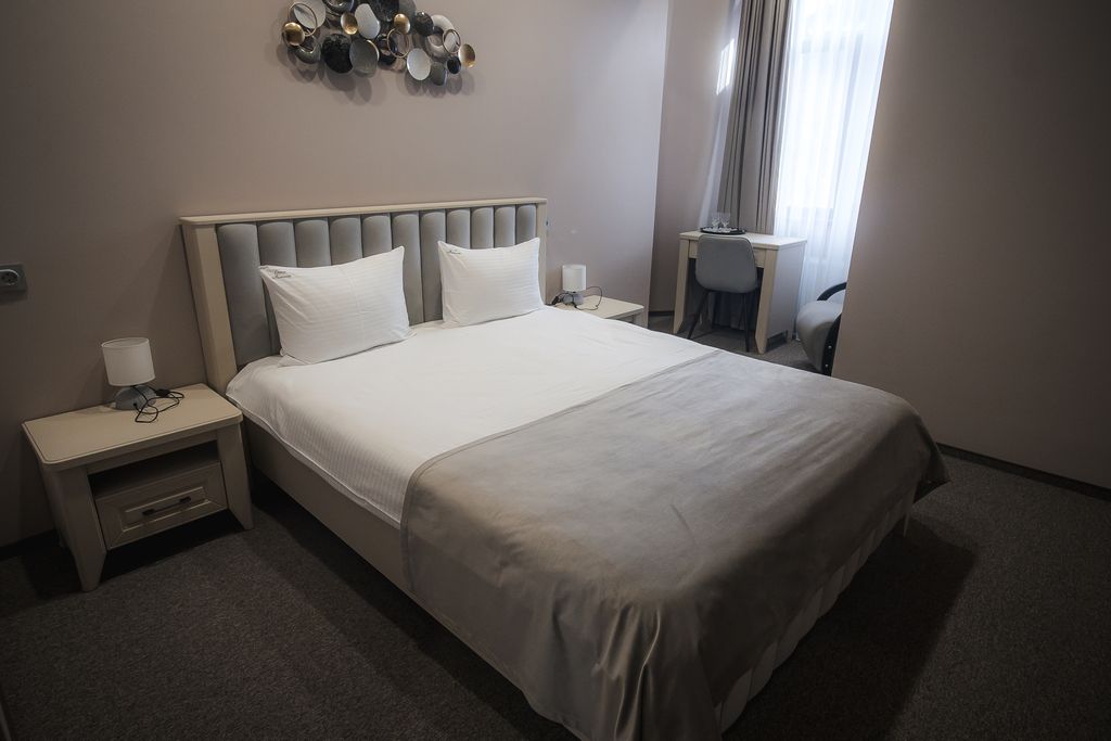 Семейный номер улучшенный с видом на горы