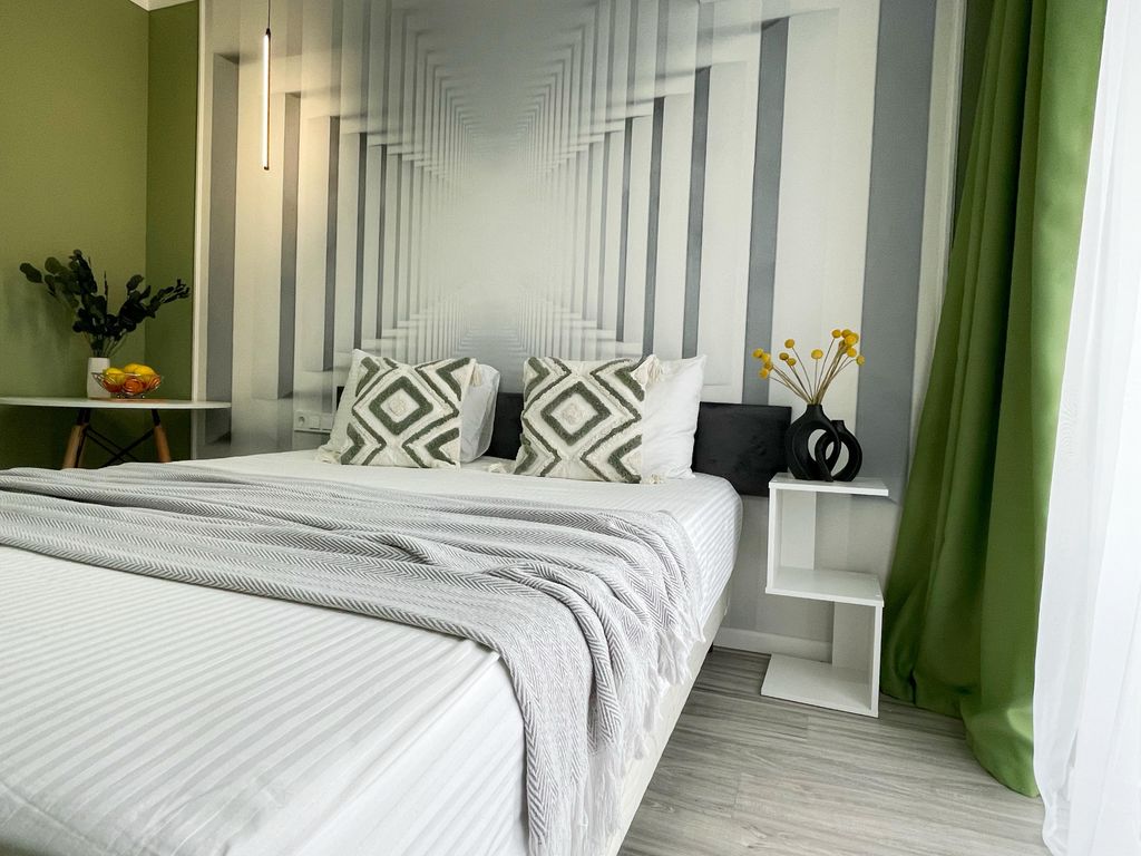 Апартаменты с балконом в 3х минутах от моря