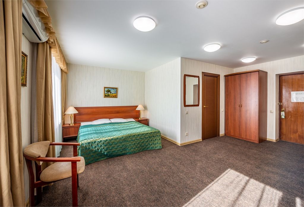 Семейный номер двухкомнатный Люкс