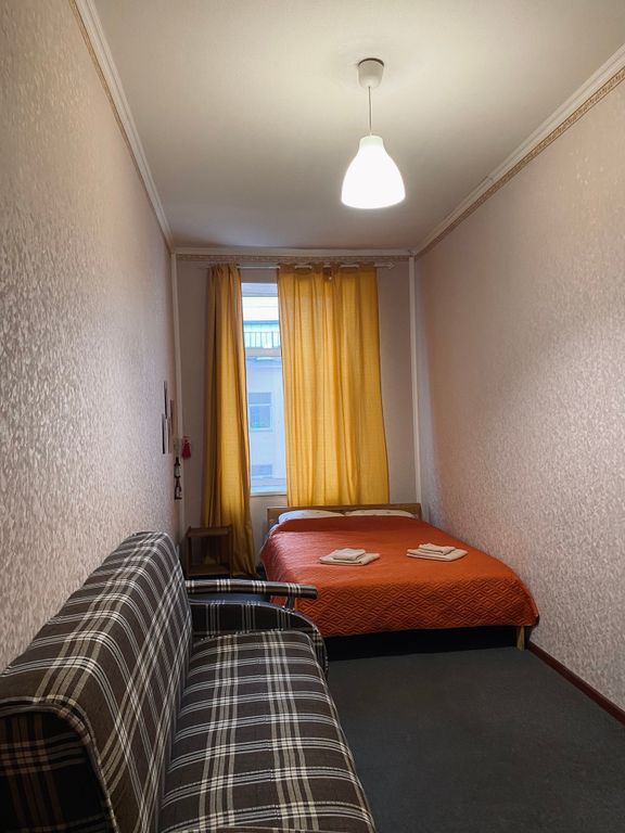 Семейный номер с видом во двор