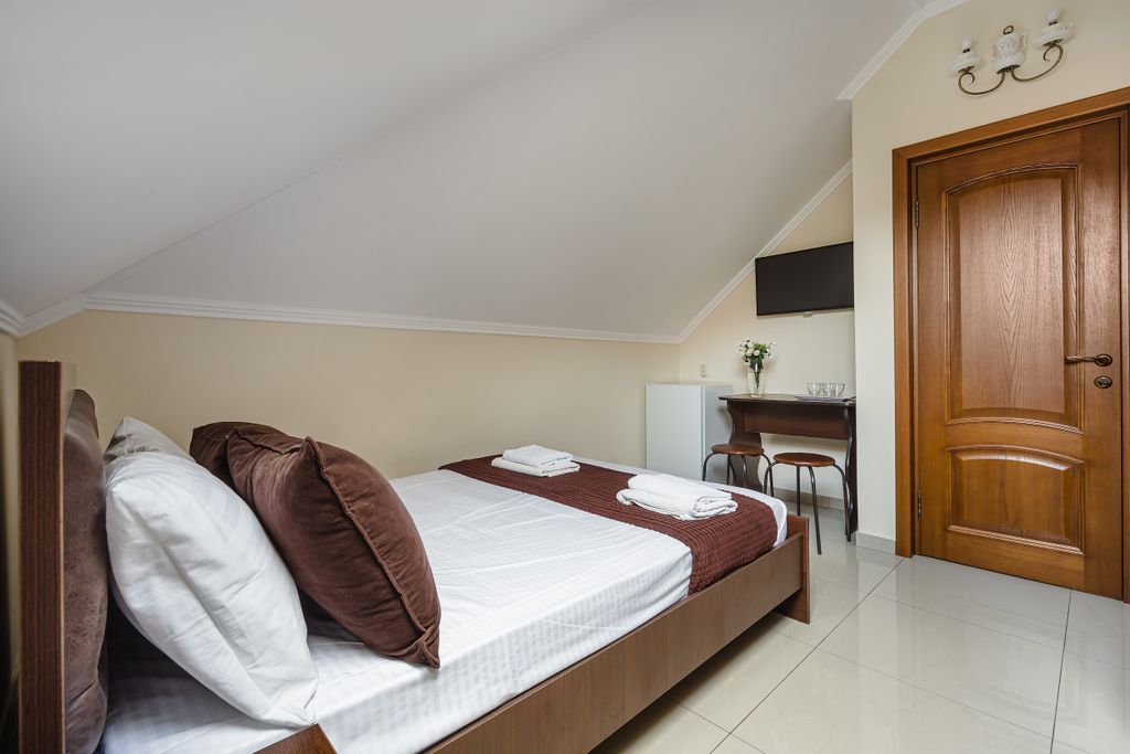 Двухместный номер с 1 кроватью на мансарде + доп