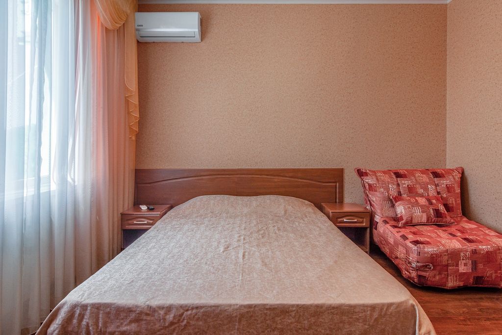 Семейный номер трехместный