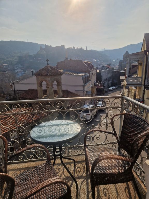 Семейный номер люкс с балконом и видом на старый город