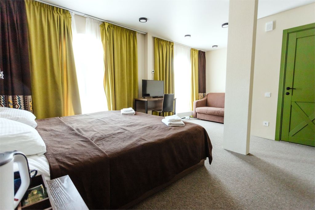 Двухместный номер с 1 кроватью полулюкс студия без террасы