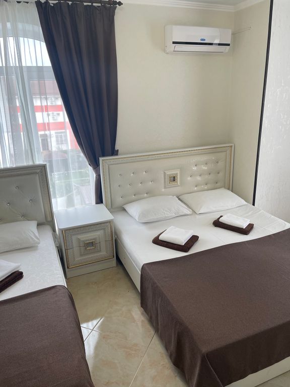 Четырёхместный номер стандарт с эркером