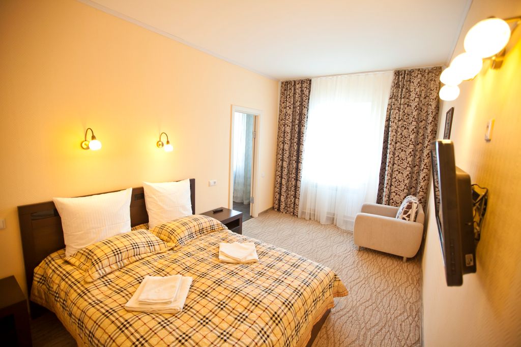 Четырёхместный номер Люкс