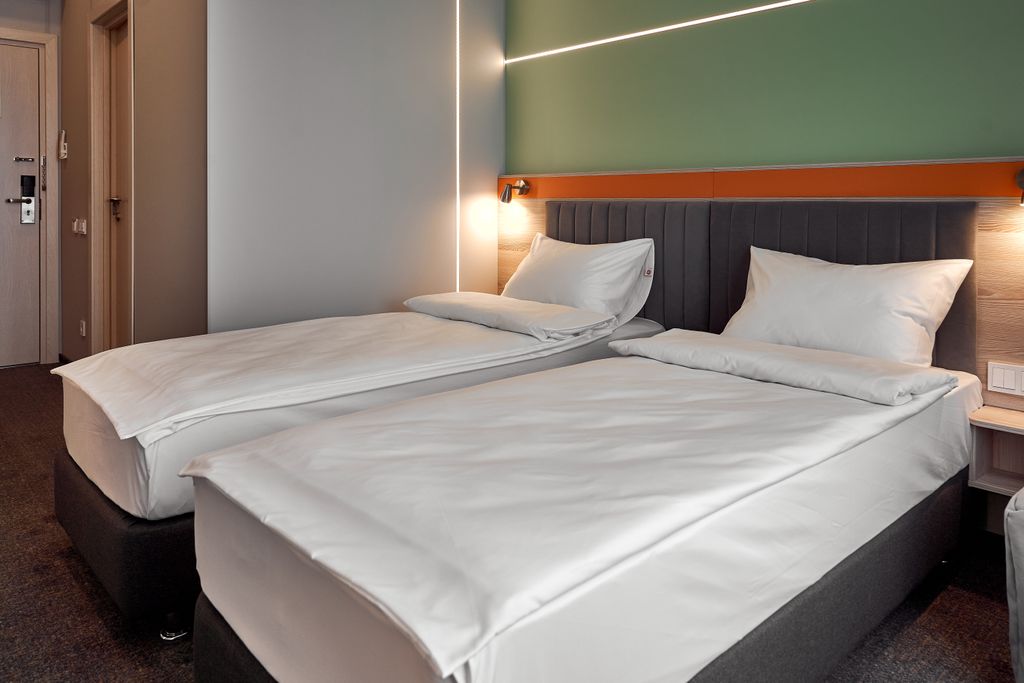 Двухместный номер с 2 отдельными кроватями стандарт