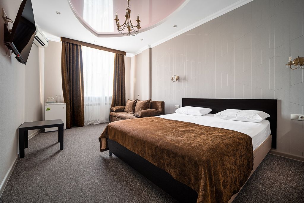 Четырёхместный номер 9. Джуниор сюит