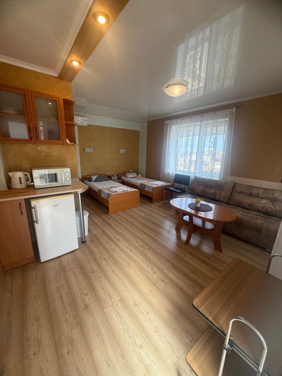 Трёхместный номер люкс