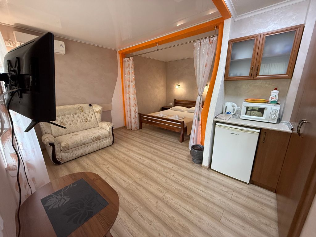 Трёхместный номер люкс