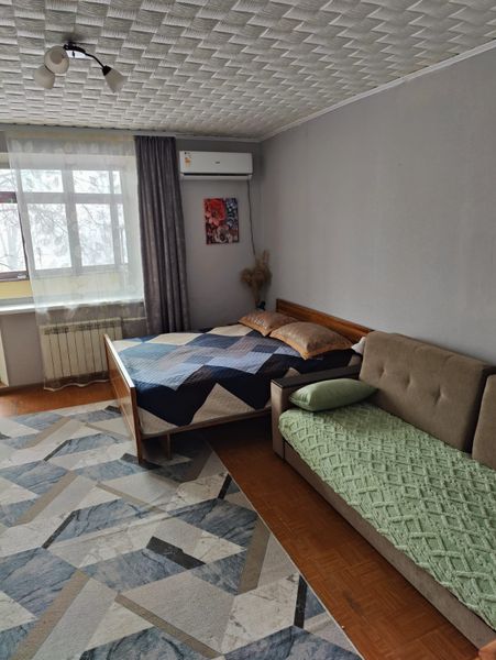 Большая комната