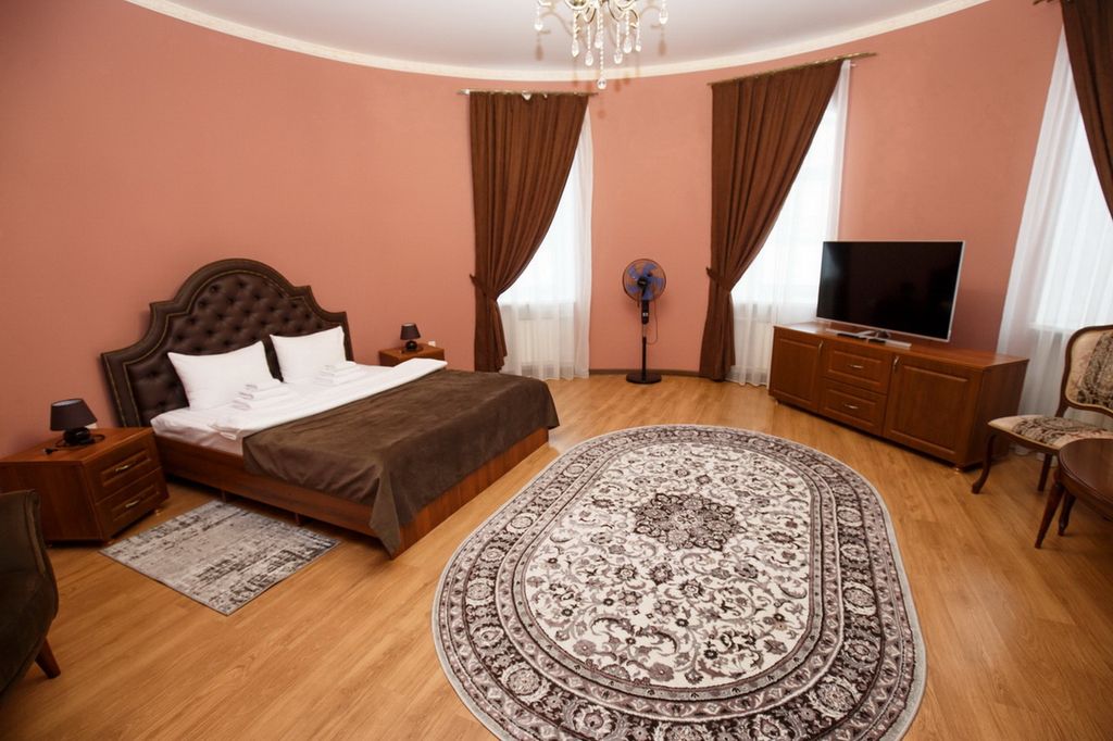 Двухместный номер с 1 кроватью люкс №204