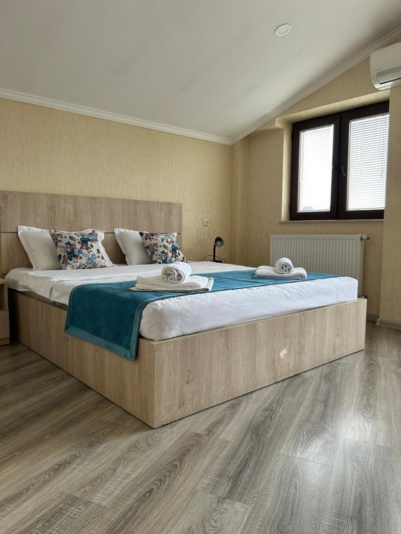 Двухместный номер с 1 кроватью улучшенный с видом на город