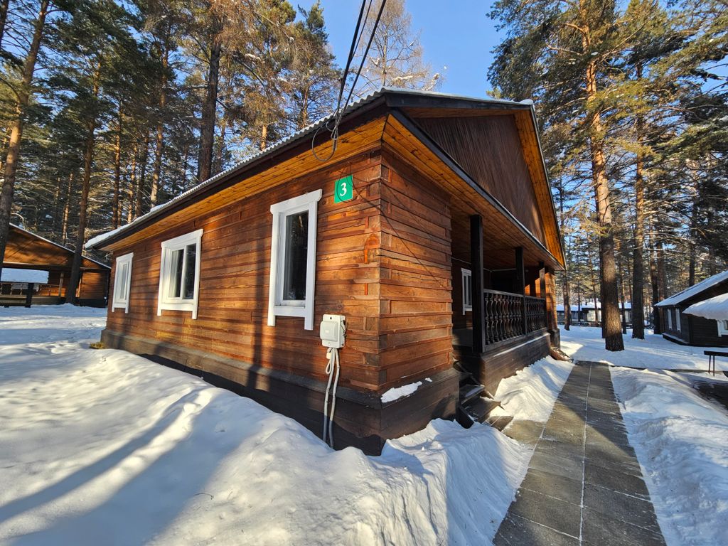 Дом коттедж №3 (семейный) правая секция