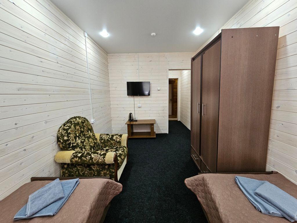 Двухместный номер с 2 отдельными кроватями Коттедж №9 Стандарт Правая Секция