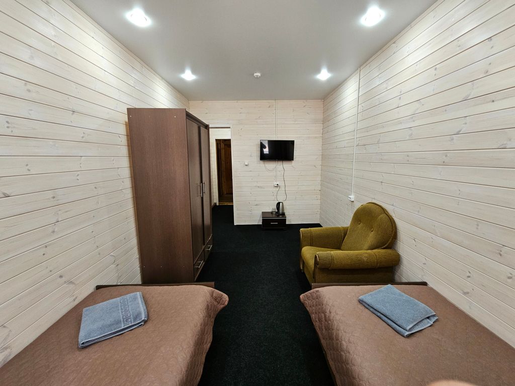 Двухместный номер с 2 отдельными кроватями Коттедж №10 Комфорт Левая секция