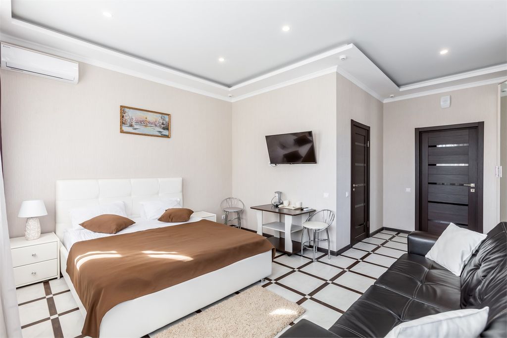 Двухместный номер с 1 кроватью комфорт с диваном