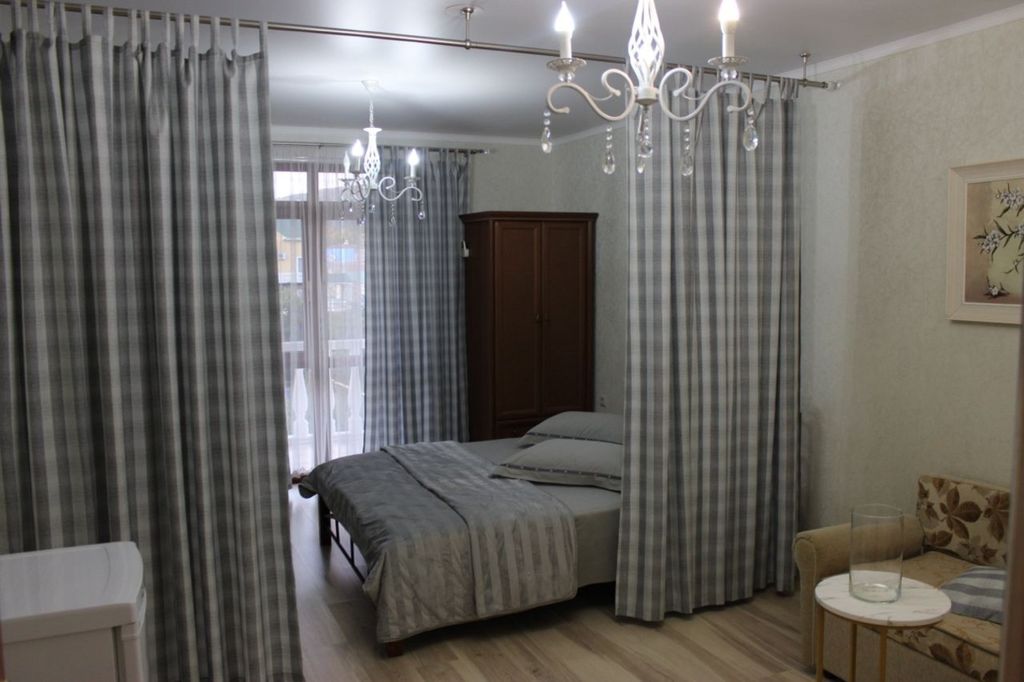 Четырёхместный номер Комфорт с балконом