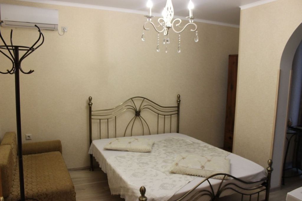 Трёхместный номер Комфорт с балконом