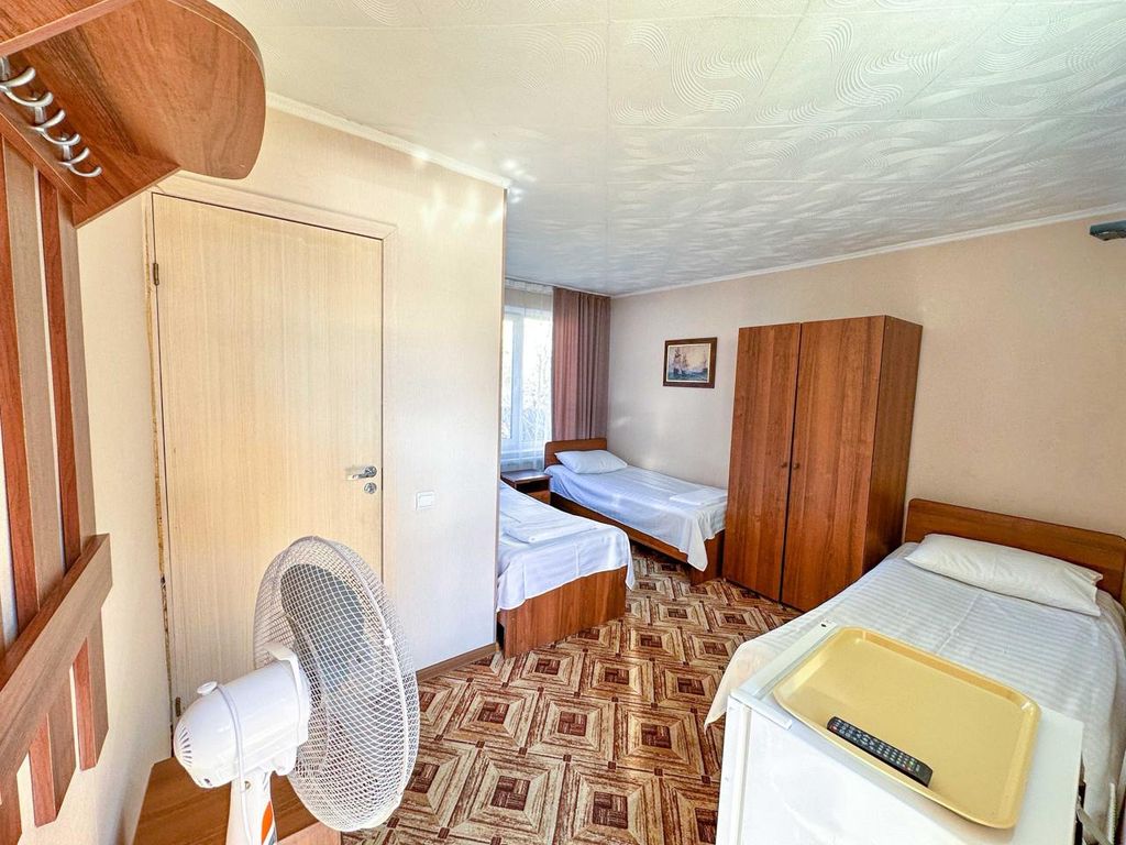 Трёхместный номер эконом