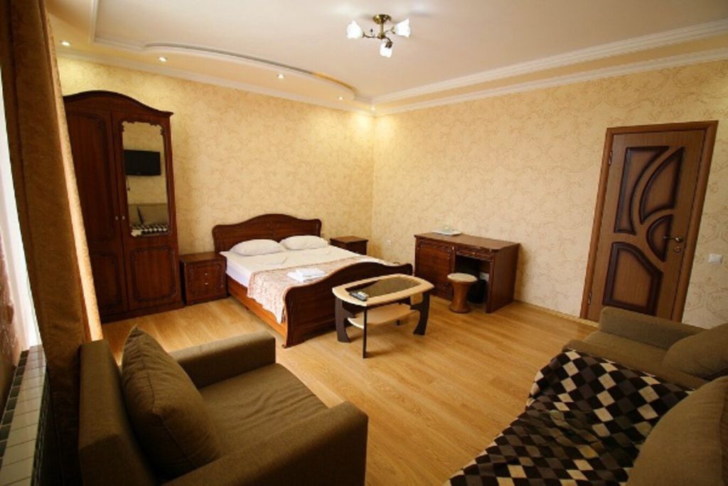 Четырёхместный номер улучшенный с видом на море