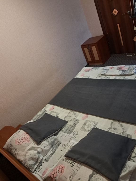 Двухместный номер с 1 кроватью стандарт улучшенный с двуспальной кроватью