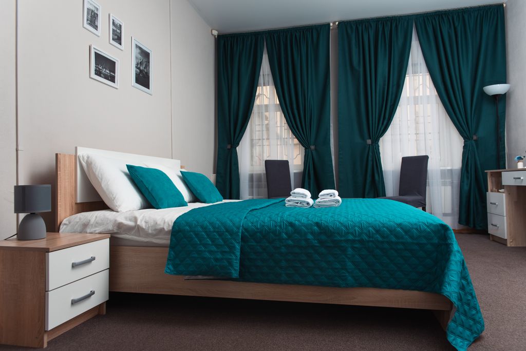 Семейный номер с общей ванной комнатой