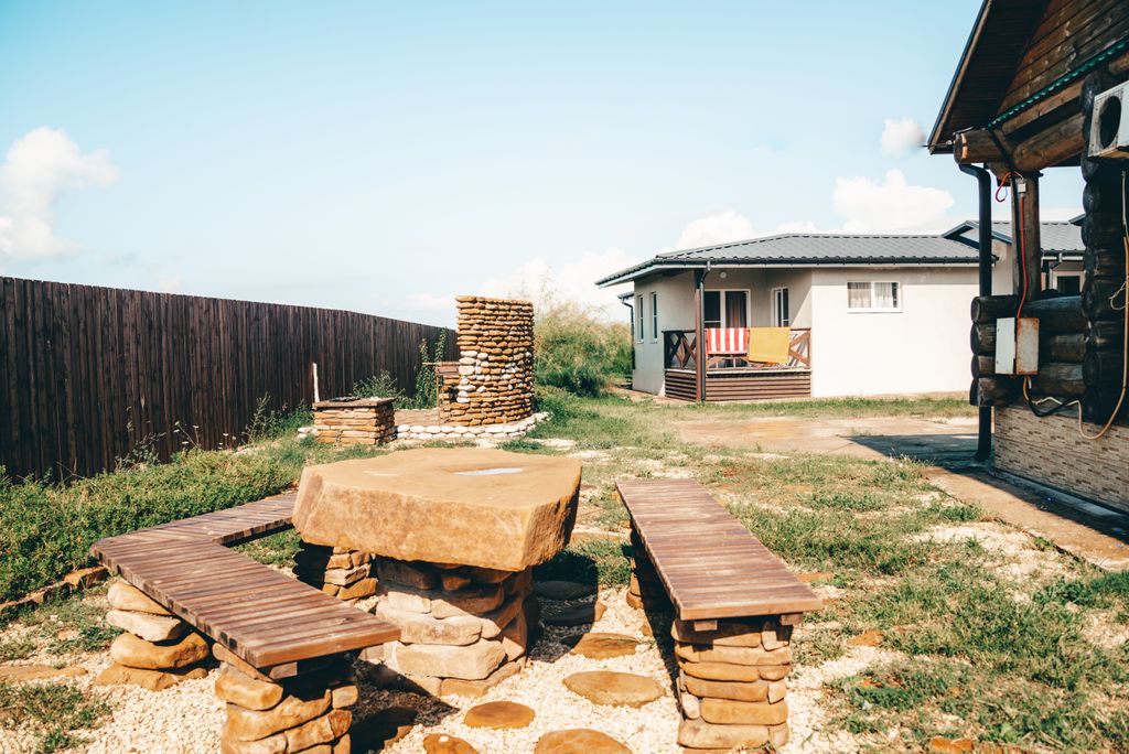 Трёхместный номер стандарт плюс в срубе однокомнатный