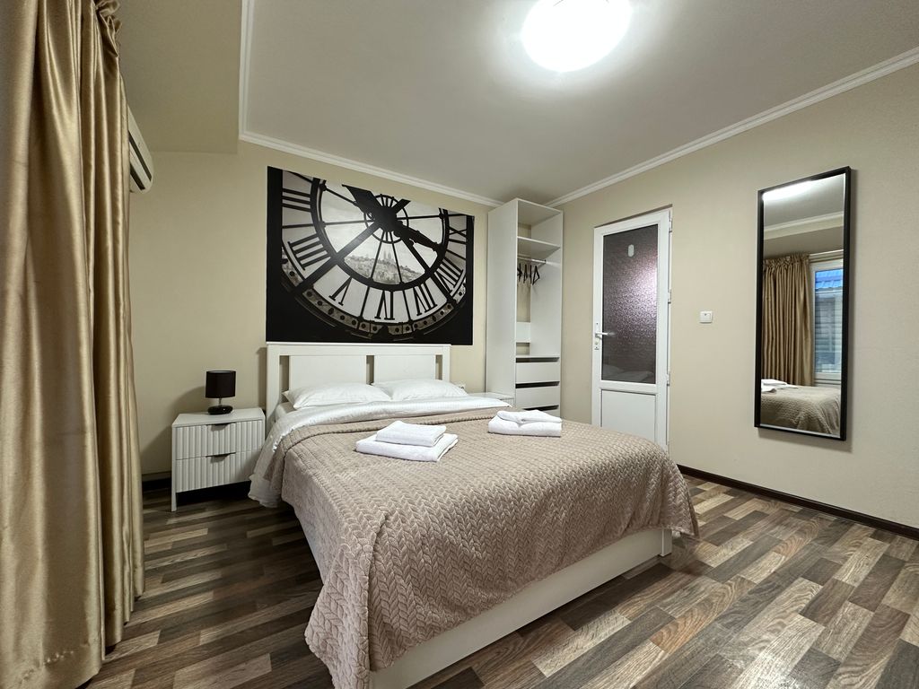 Двухместный номер с 1 кроватью (3/3)