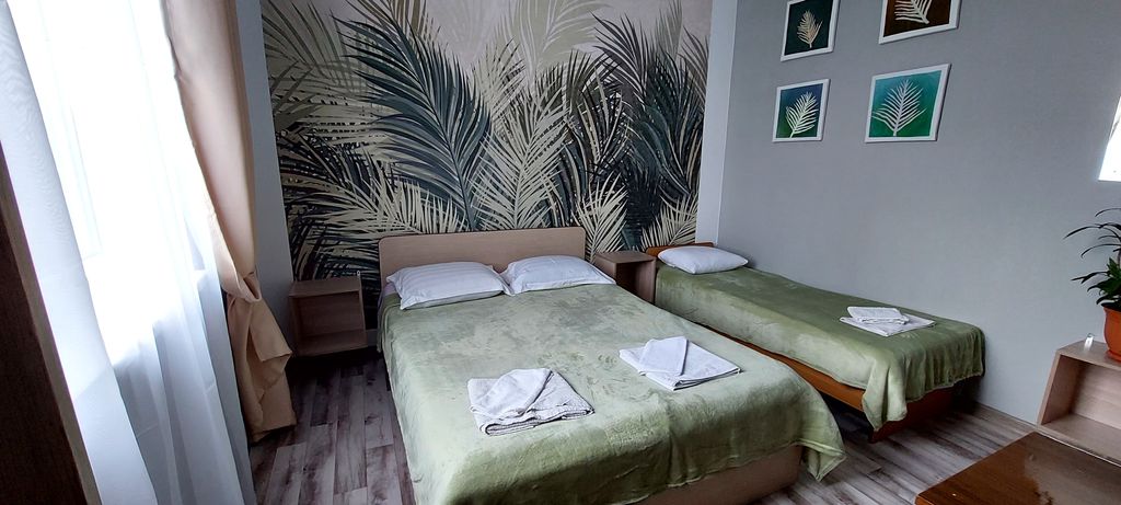 Трёхместный номер пальма