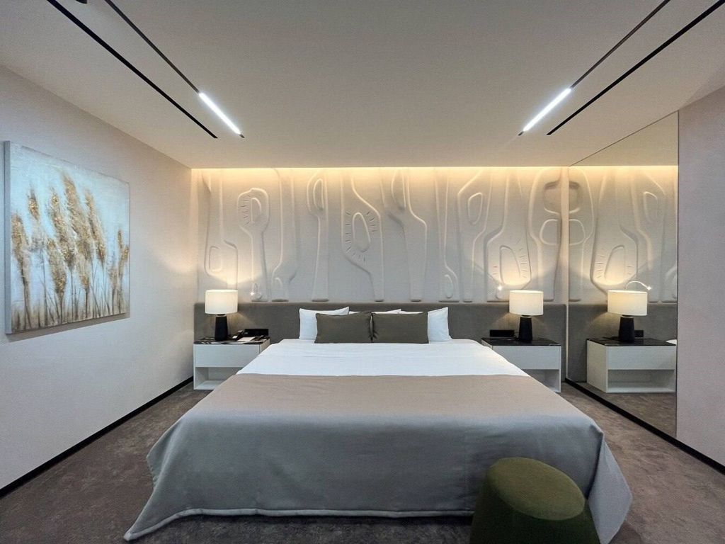 Двухместный номер с 1 кроватью представительский люкс