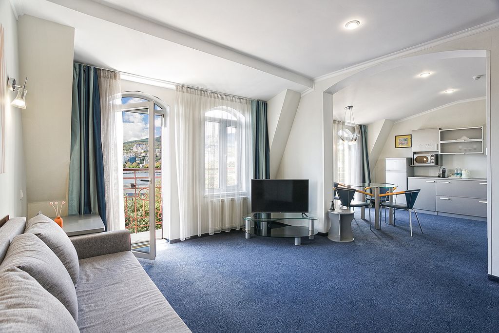 Двухместный номер с 1 кроватью двухуровневый люкс с видом на море